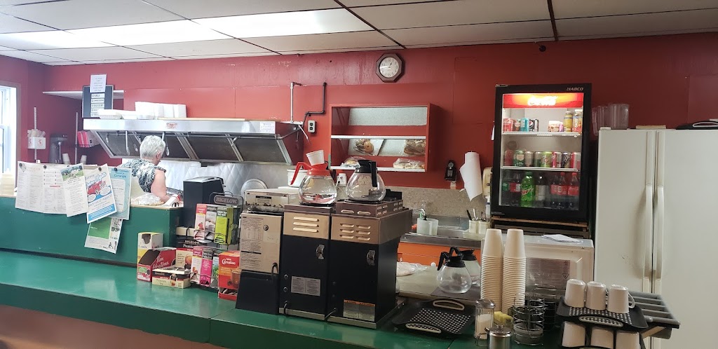 The Corner Pocket Restaurant | 650 Broadway St, Cartwright, MB R0K 0L0, Canada | Phone: (204) 529-2268