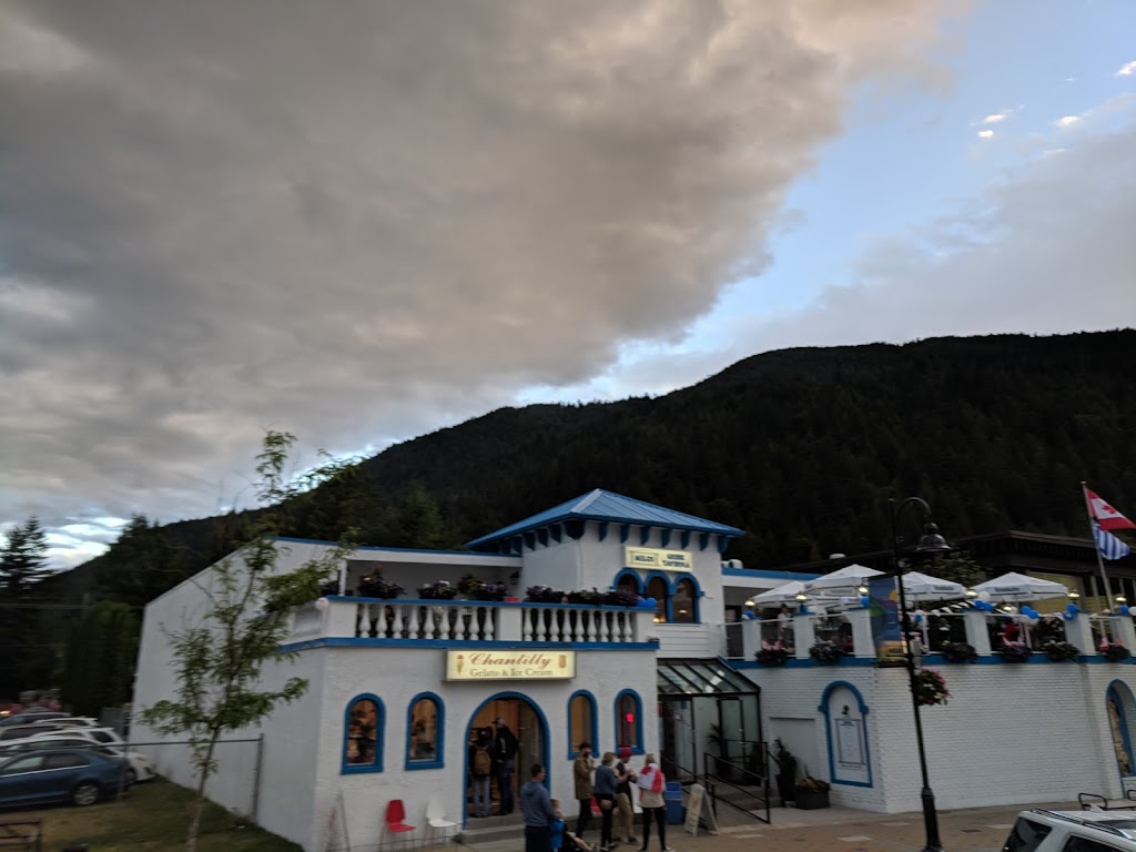 Chantilly Gelato & Cafe | 234 Esplanade Ave, Harrison Hot Springs, BC V0M 1K0, Canada | Phone: (604) 491-2001