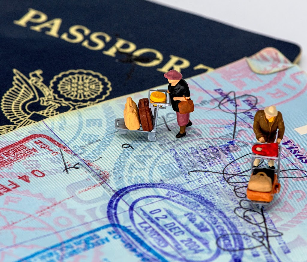 Solo Immigration Agency | 1453 Oxford St E, London, ON N5V 1W4, Canada | Phone: (519) 280-9612