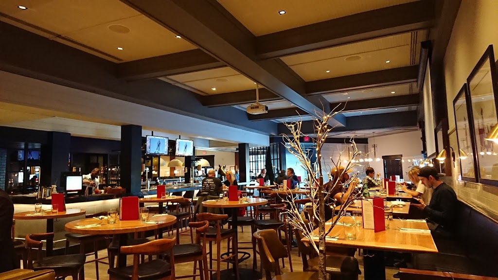 Earls Kitchen + Bar | 4250 Calgary Trail NW, Edmonton, AB T6J 6Y8, Canada | Phone: (780) 439-5888