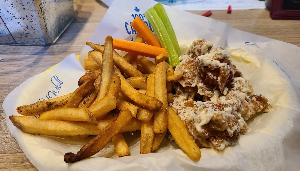 Wild Wing Eastview Road Guelph | 320 Eastview Rd, Guelph, ON N1E 0L2, Canada | Phone: (519) 822-5191