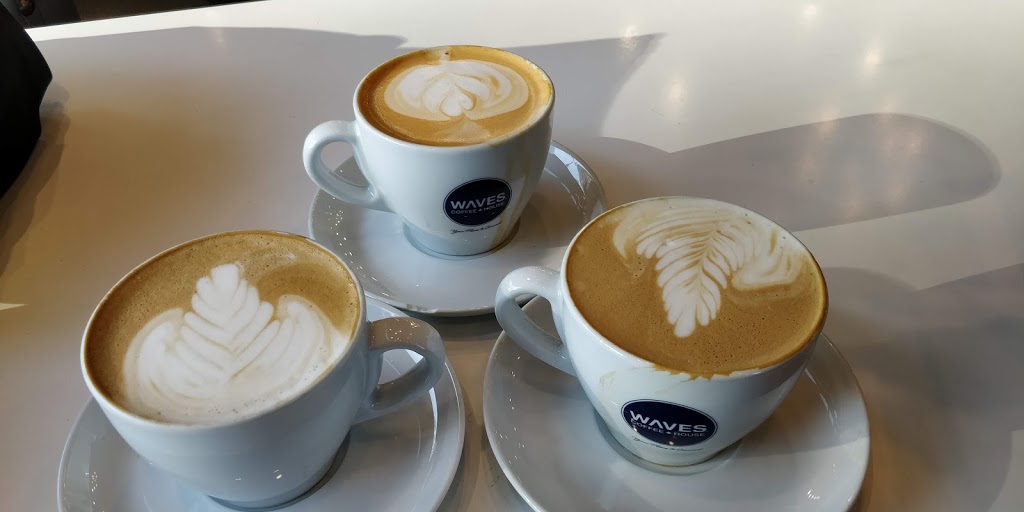 Waves Coffee House | 7315 Edmonds St #101, Burnaby, BC V3N 1A7, Canada | Phone: (604) 524-9283