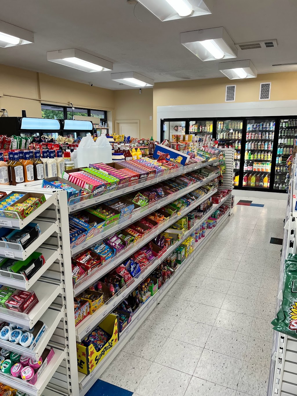 Convenience 4 U | 235 Wilson Dr, Milton, ON L9T 3Z6, Canada | Phone: (905) 876-3369