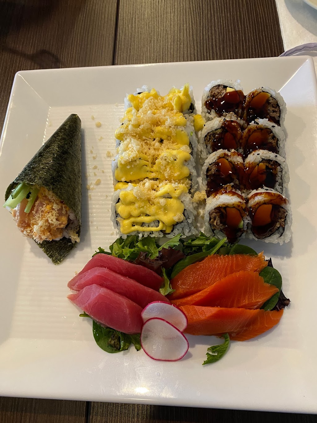 Miku Sushi | 4323 Macleod Trail SW, Calgary, AB T2G 0A3, Canada | Phone: (403) 214-2078