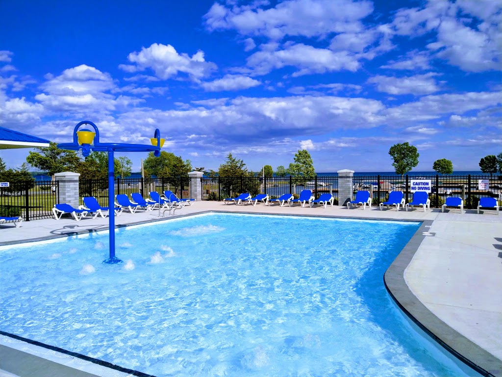 Quintes Isle Campark | 237 Salmon Point Rd, Cherry Valley, ON K0K 1P0, Canada | Phone: (613) 476-6310