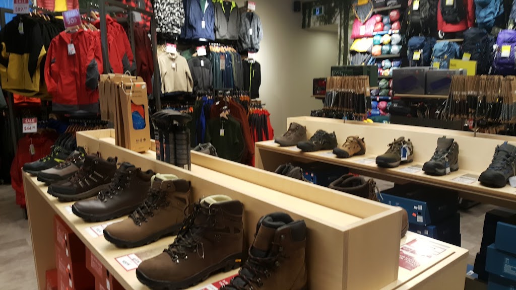 Mountain Warehouse | Unit VL5 16081 24 Ave Grandview Corners, Surrey, BC V3Z 9H7, Canada | Phone: (604) 385-3283