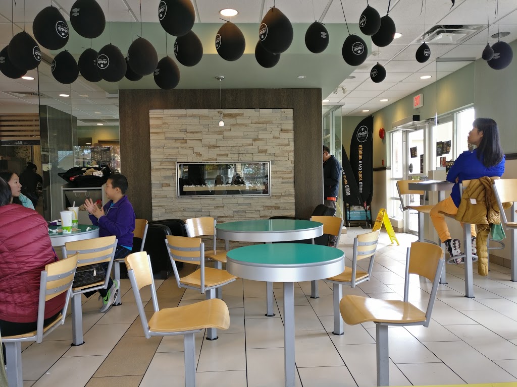 McDonalds | 1835 56 St, Delta, BC V4L 2B4, Canada | Phone: (604) 948-3630