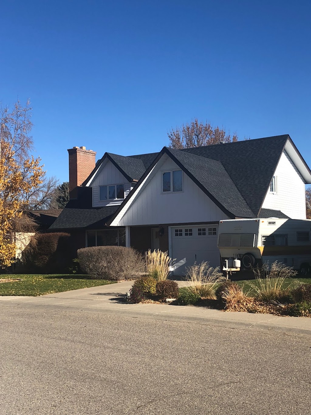 Workman Roofing | 1021 13 Ave, Coaldale, AB T1M 0E4, Canada | Phone: (403) 382-0888