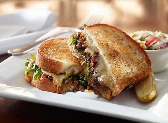Turtle Jacks Muskoka Grill | 143 Upper Centennial Pkwy, Stoney Creek, ON L8J 0B2, Canada | Phone: (905) 662-3120