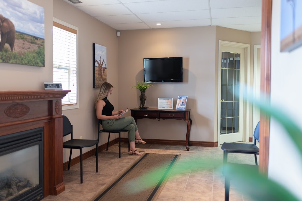 Pohlman Robert Dr | 113 Talbot St S, Essex, ON N8M 1B3, Canada | Phone: (519) 776-5215
