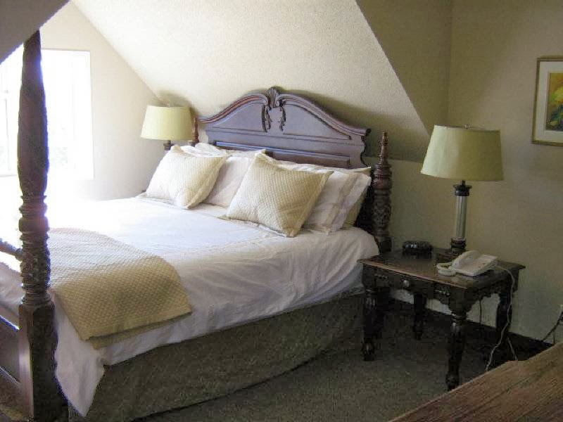 Harbour View Inn | 1 Berczy St, Barrie, ON L4M 3P5, Canada | Phone: (705) 735-6832