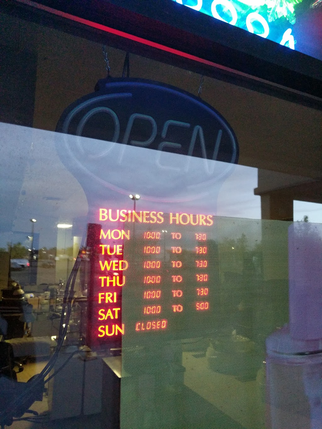 Q Nails | 624 Riverbend Square NW, Edmonton, AB T6R 2E3, Canada | Phone: (780) 756-8884