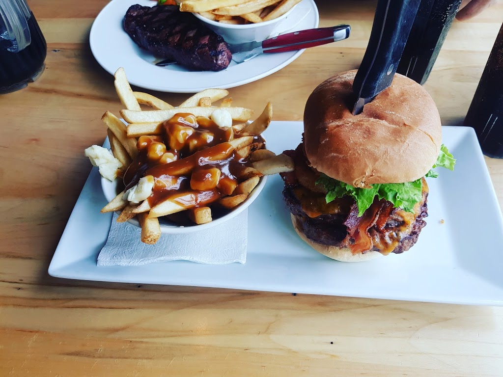 Crabby Joes Bar • Grill | 110 Main St W, Listowel, ON N4W 1A1, Canada | Phone: (519) 291-1010