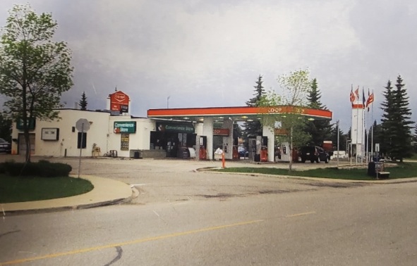 Co-op Gas Bar | 69 Dunlop St Bay 1, Red Deer, AB T4R 2H6, Canada | Phone: (403) 342-4865