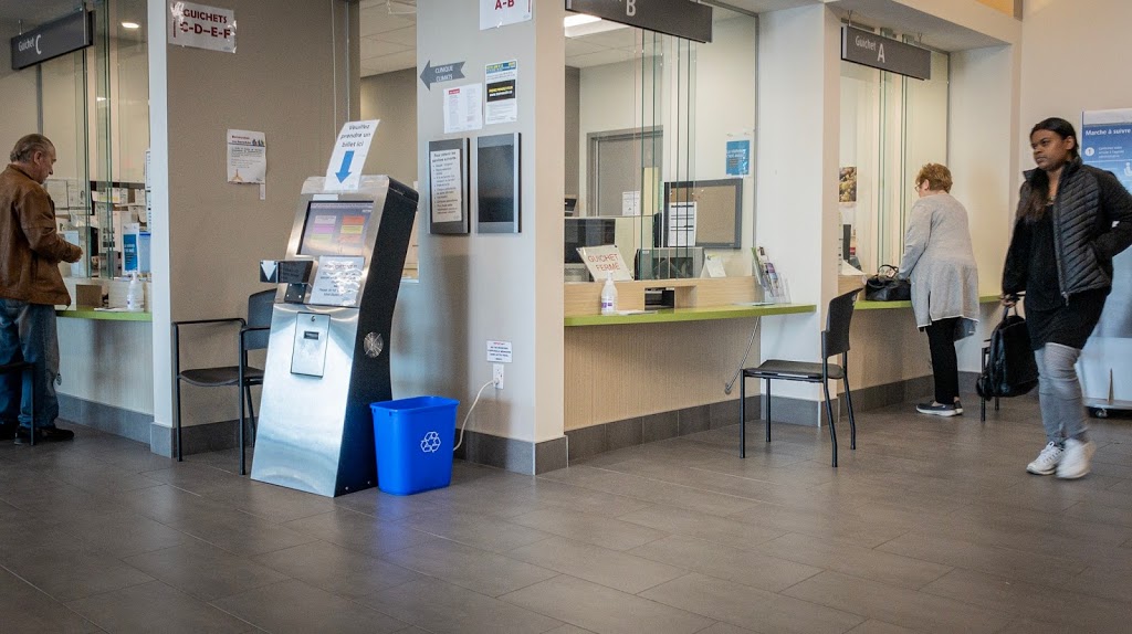 CLSC et Centre de services ambulatoires de Vaudreuil-Dorion | 3031 Boulevard de la Gare, Vaudreuil-Dorion, QC J7V 8P2, Canada | Phone: (450) 455-6171