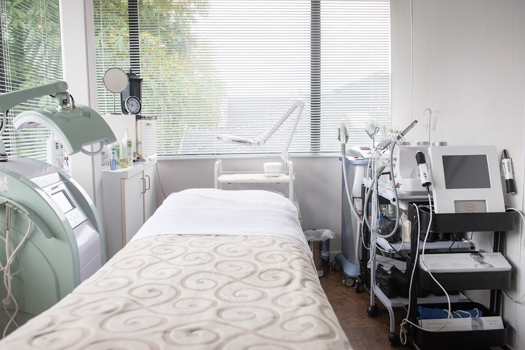 Derma Bright Clinic | 2786 W 16th Ave #206, Vancouver, BC V6K 4M1, Canada | Phone: (604) 259-8757