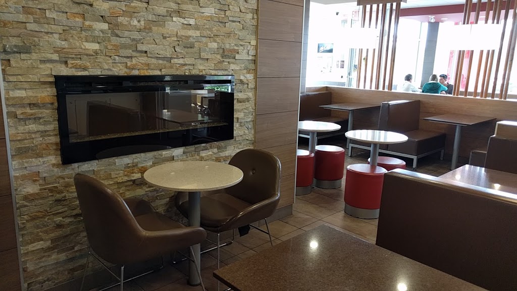 McDonalds | B4 Beaver Ave, Beaverton, ON L0K 1A0, Canada | Phone: (705) 426-2672