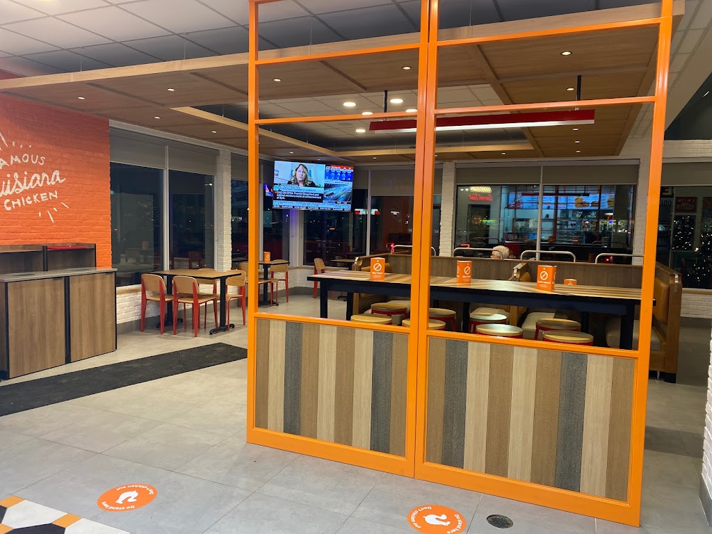 Popeyes Louisiana Kitchen | 828 Chemong Rd, Peterborough, ON K9H 5Z5, Canada | Phone: (705) 743-0303