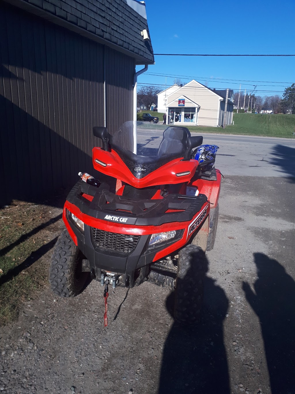 J & J GROCERY | 425 QC-148, Shawville, QC J0X 2Y0, Canada | Phone: (819) 647-2430