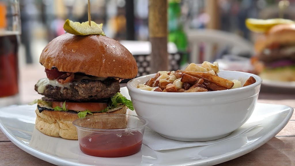 Fat Mardis | Place Saint Bernard, Mont-Tremblant, QC J0T 1Z0, Canada | Phone: (819) 681-2439