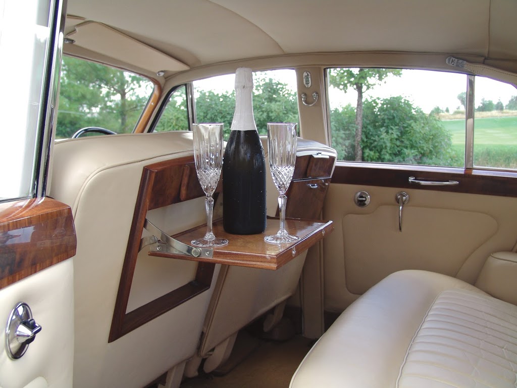 TREVI Livery, Limousine & Coach Services | 4120 Steeles Ave W #3, Woodbridge, ON L4L 2V2, Canada | Phone: (877) 853-5466
