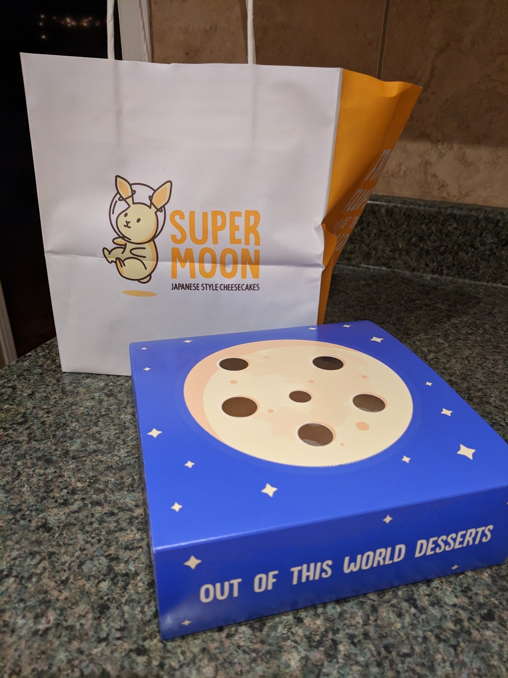 Supermoon Japanese Style Cheesecakes | 128 Queen St S #19, Mississauga, ON L5M 1K8, Canada | Phone: (905) 997-6900
