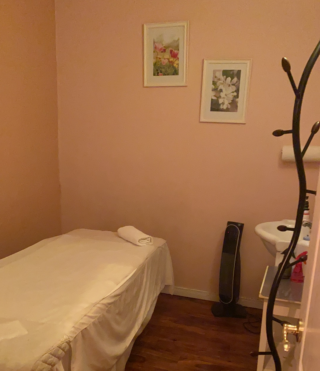 Hollywood Spa | 4578 Yonge St, North York, ON M2N 5L7, Canada | Phone: (416) 222-5554