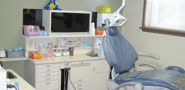 Les Cliniques Dentaires Peggy Clarke | 1005 Route Prévost, Saint-Pierre, QC G0A 4E0, Canada | Phone: (418) 828-2232