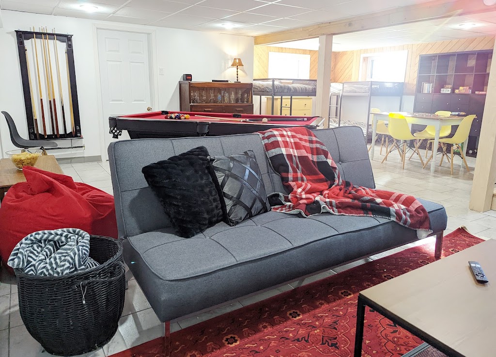 Lake House Chalet | 162 Chem. des Châtaigniers, Nominingue, QC J0W 1R0, Canada | Phone: (514) 209-8027