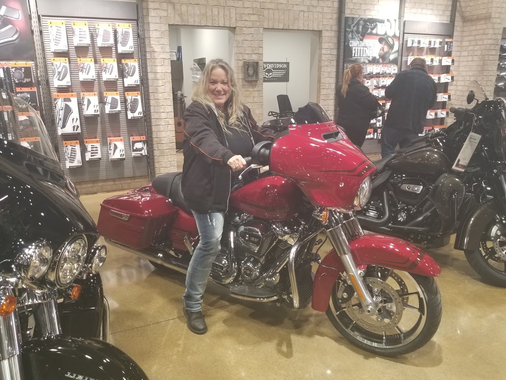Blackbridge Harley-Davidson | 310 Holiday Inn Dr, Cambridge, ON N3C 1Z4, Canada | Phone: (519) 893-0493
