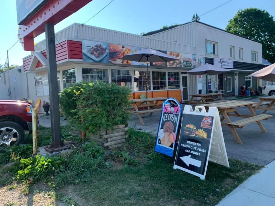 Secords Country Kitchen | 700 7th Ave, Hanover, ON N4N 2K1, Canada | Phone: (519) 379-0312