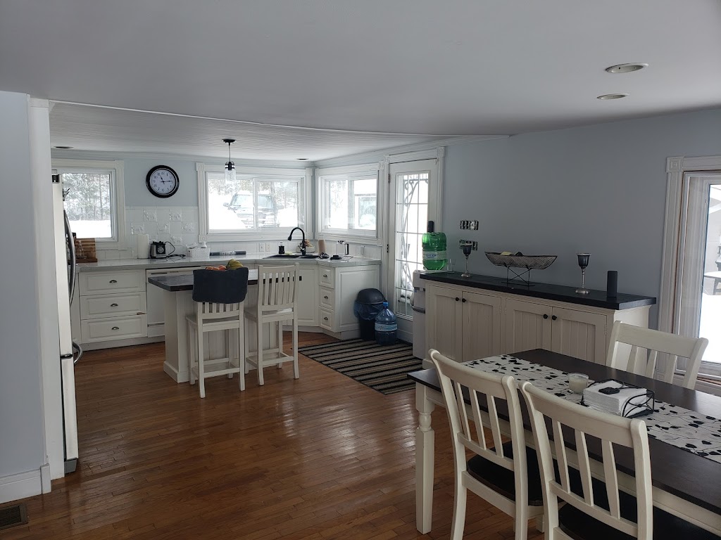 Dave Armstrong Painting | 161 Brock St, Gravenhurst, ON P1P 1V4, Canada | Phone: (705) 309-4340
