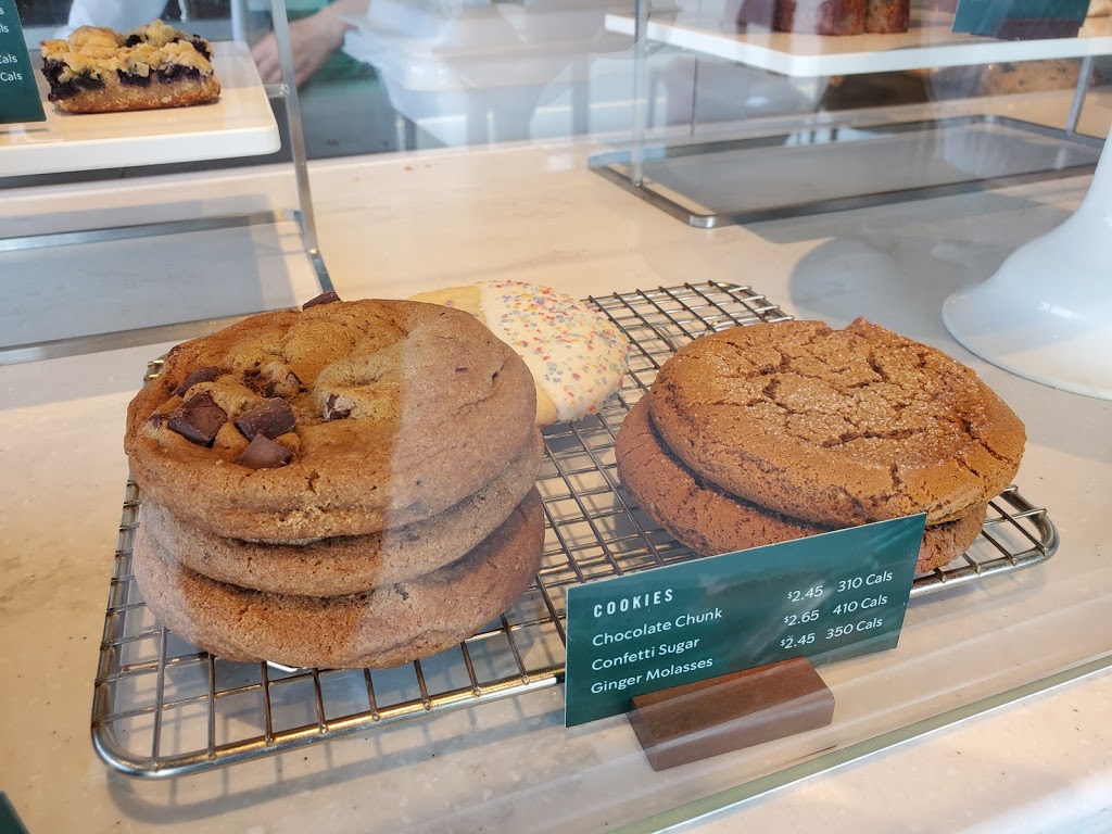 Starbucks | 5495 Eglinton Ave W, Etobicoke, ON M9C 5K5, Canada | Phone: (437) 218-9892