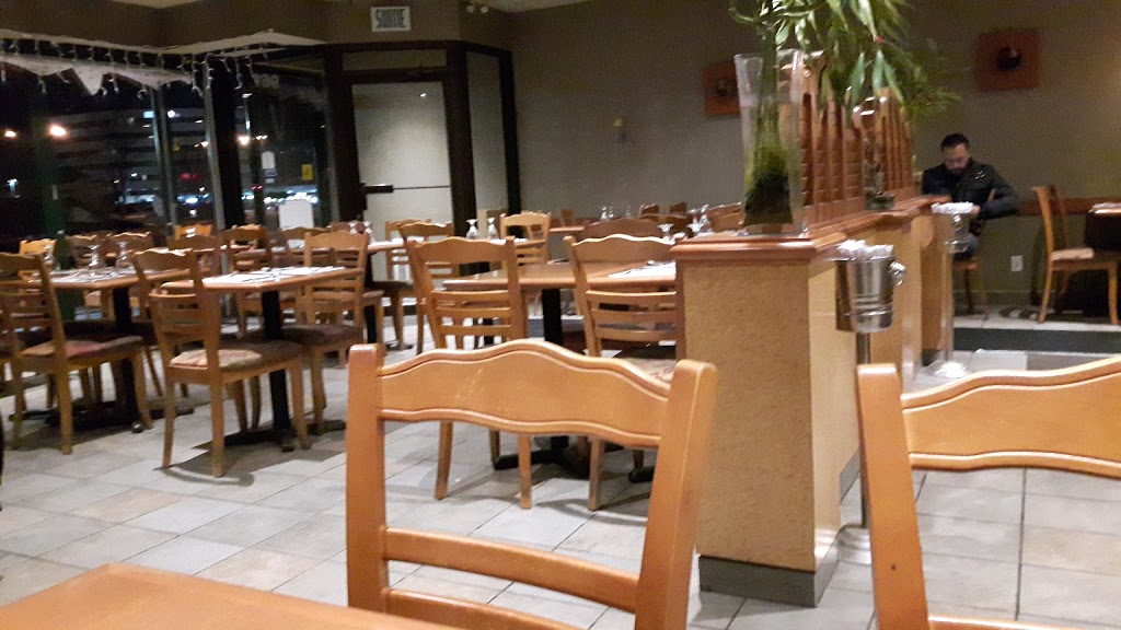 Soupebol | 1866 Boulevard des Sources, Pointe-Claire, QC H9R 5B1, Canada | Phone: (514) 426-1688