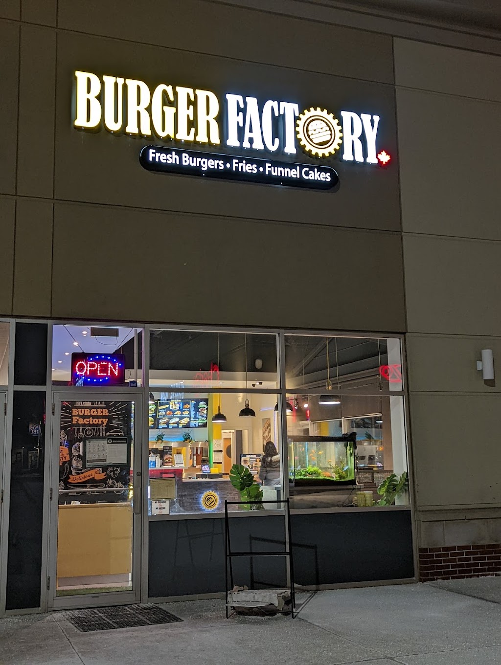 Burger Factory Burlington | 2465 Appleby Line Unit D6, Burlington, ON L7L 0B6, Canada | Phone: (905) 336-2222