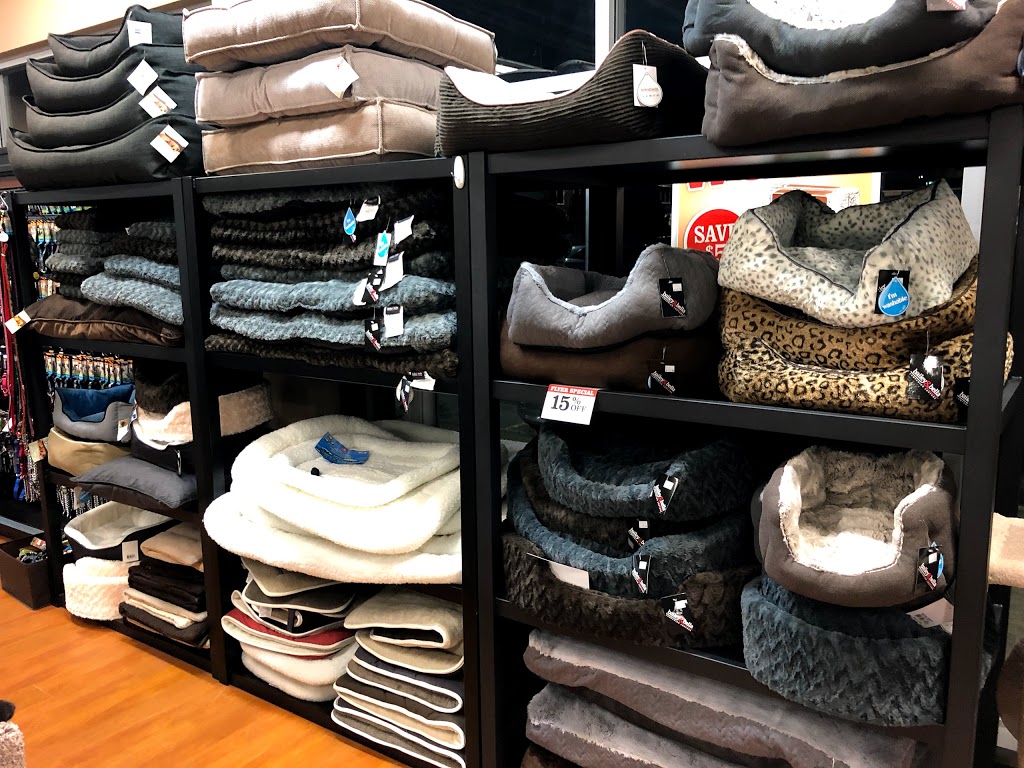 Bosleys by Pet Valu | 6466 176 St #400, Surrey, BC V3S 4G3, Canada | Phone: (604) 576-6377