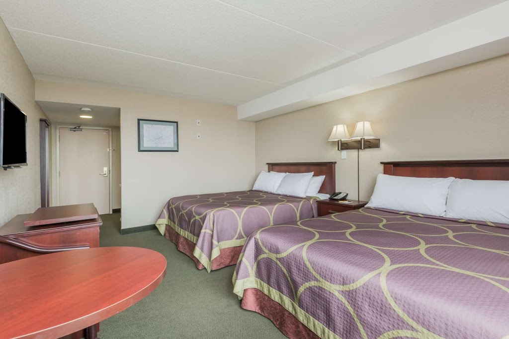 Super 8 by Wyndham Mississauga | 6625 Kennedy Rd, Mississauga, ON L5T 2W4, Canada | Phone: (905) 581-0043