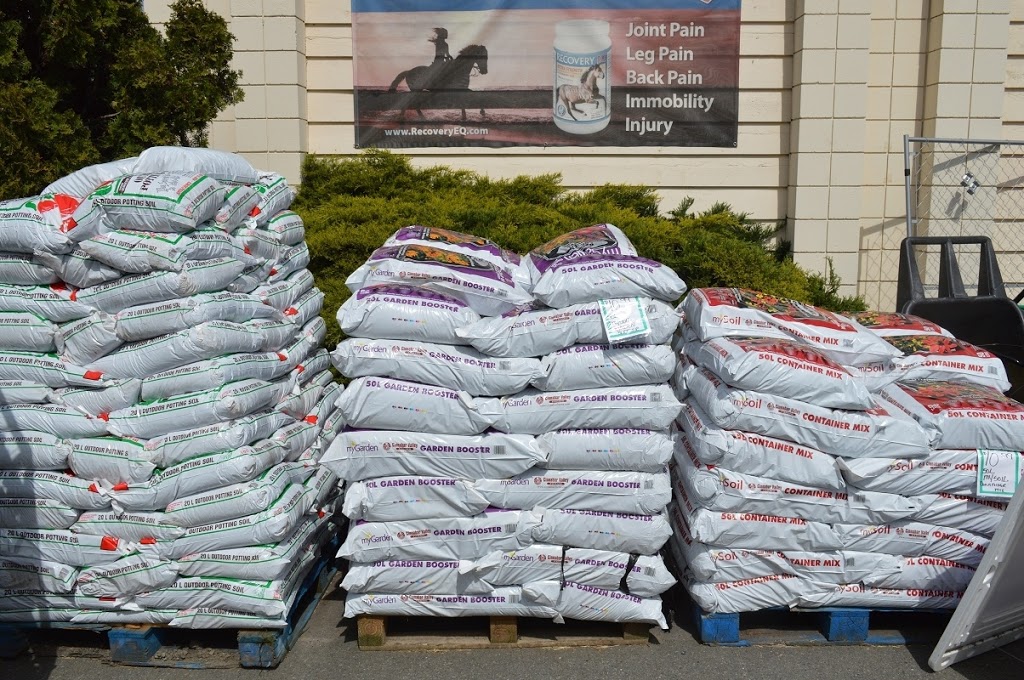 Shar-Kare Feeds & Pet Supplies | 1200 Franklins Gull Rd, Parksville, BC V9P 1R2, Canada | Phone: (250) 248-1261