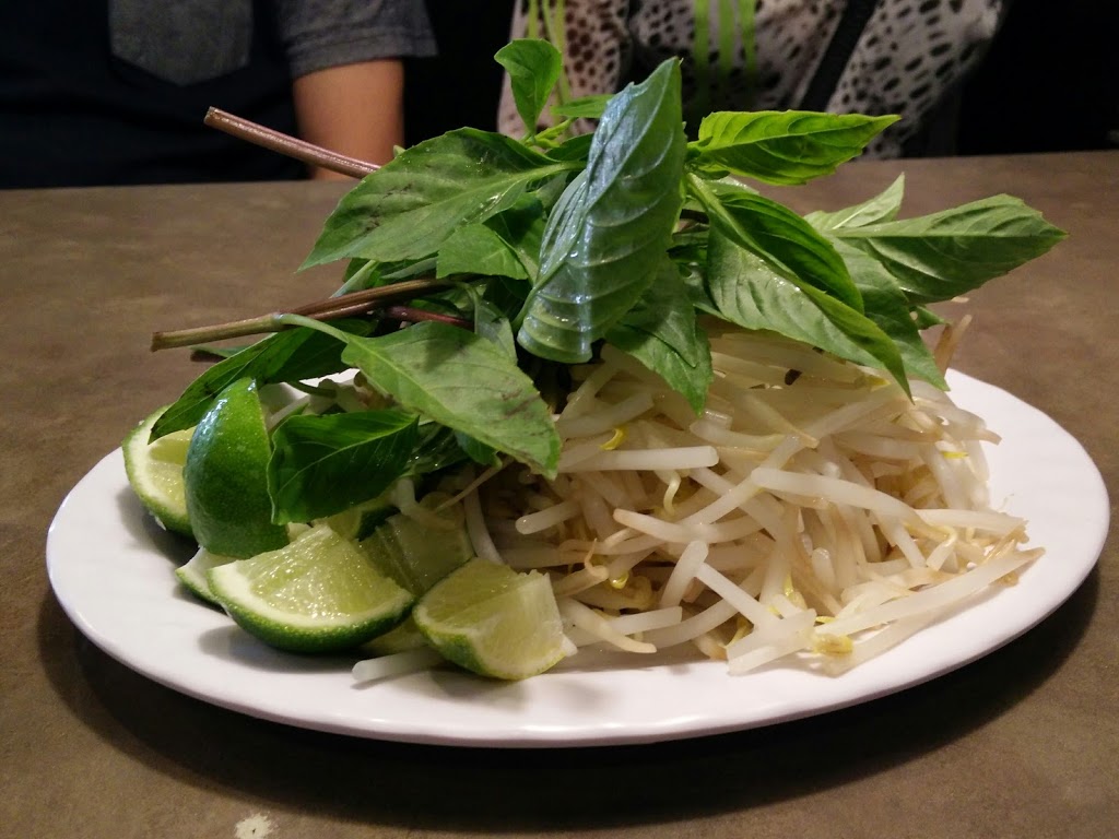 Pho Metro | 50 Bur Oak Ave #7, Markham, ON L6C 0A2, Canada | Phone: (905) 888-6999