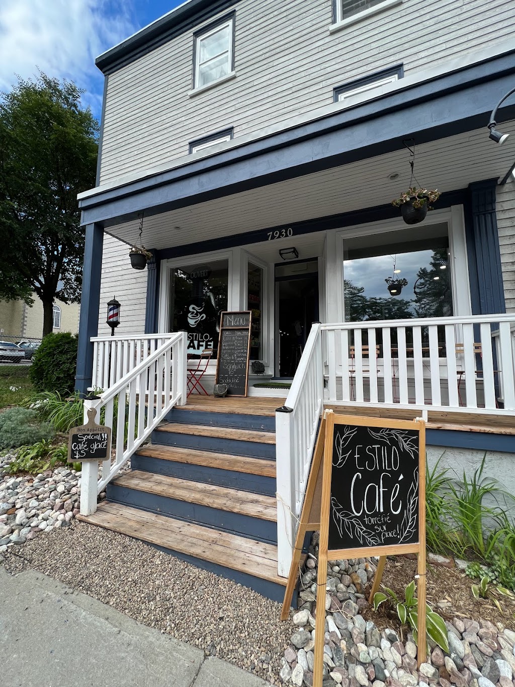 Café Trait-Carré | 7930 1re Av., Québec, QC G1H 2Y4, Canada | Phone: (418) 204-0777