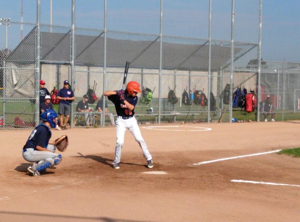 Iroquois Park Sports Centre | 500 Victoria St W, Whitby, ON L1N 9G4, Canada | Phone: (905) 668-7765