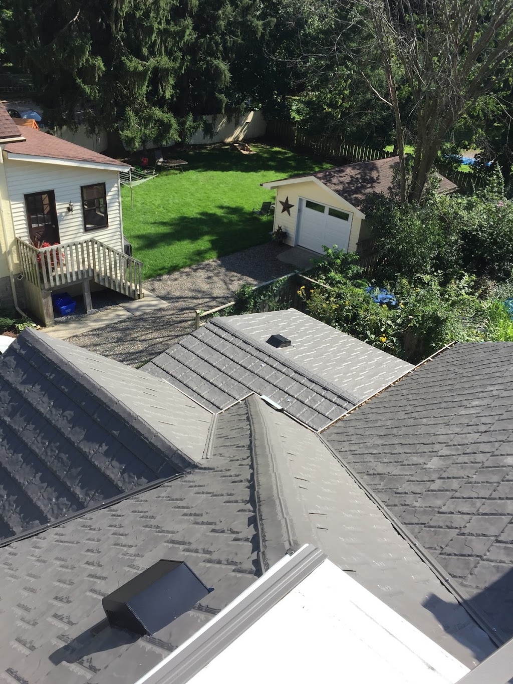 I ROOMS Incorporated | 400 Thorold Rd, Welland, ON L3C 3W6, Canada | Phone: (905) 746-5367