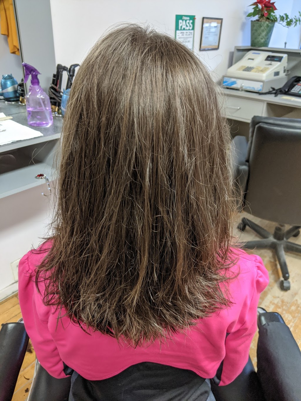 Leaside Hair Design | 858 Millwood Rd, East York, ON M4G 1W6, Canada | Phone: (416) 421-8780