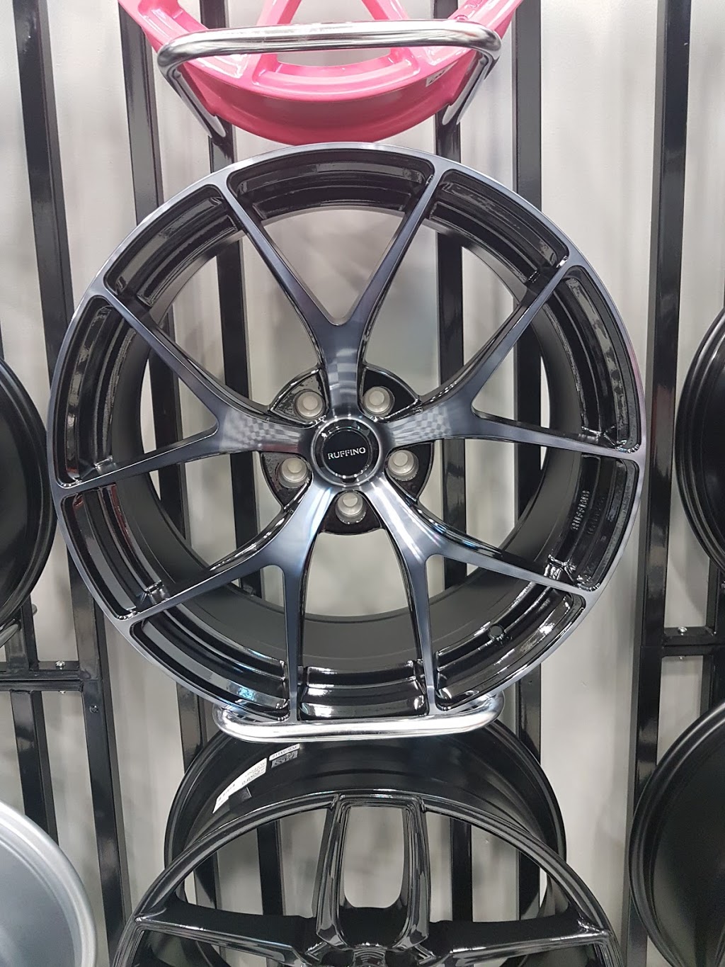 Automotive Warehouse | 343 Airport Rd, Niagara-on-the-Lake, ON L0S 1J0, Canada | Phone: (905) 682-1711