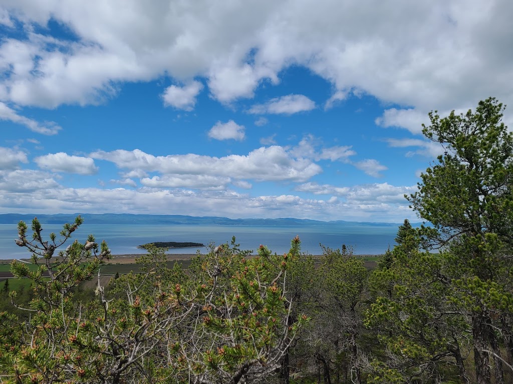 Sentier du Cabouron de Saint-Germain | 429 Rte de St Germain, Saint-Germain, QC G0L 3G0, Canada | Phone: (418) 492-9771