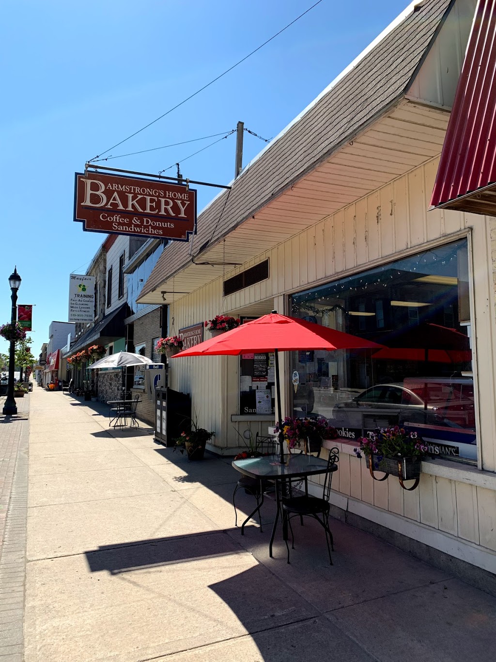 Armstrongs Home Bakery | 644 Campbell St, Lucknow, ON N0G 2H0, Canada | Phone: (519) 528-2211