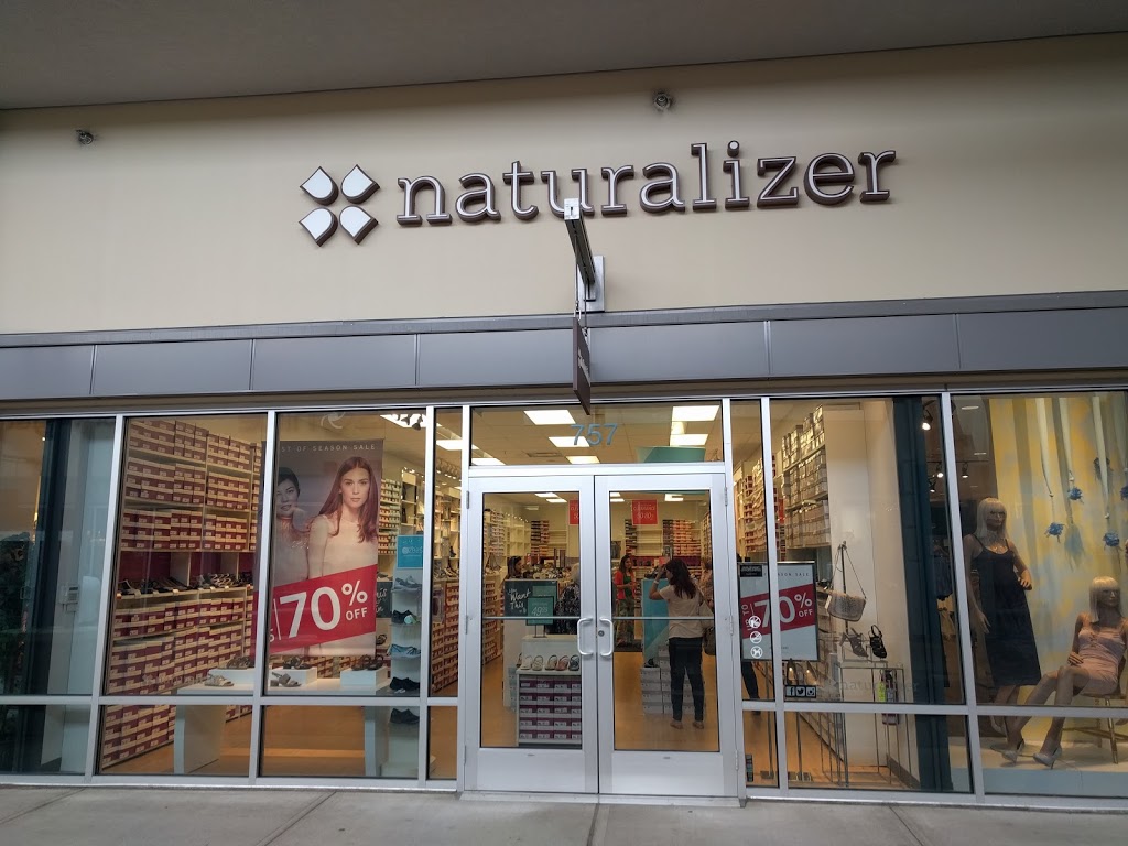 Naturalizer Outlet | shoe store | 13850 Steeles Ave #757, Georgetown, ON L7G 0J1, Canada | 9058644384 OR +1 905-864-4384
