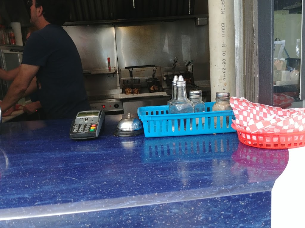 Robs Lighthouse Eatery | 1751 Cowichan Bay Rd, Cowichan Bay, BC V0R 1N1, Canada | Phone: (250) 597-2006