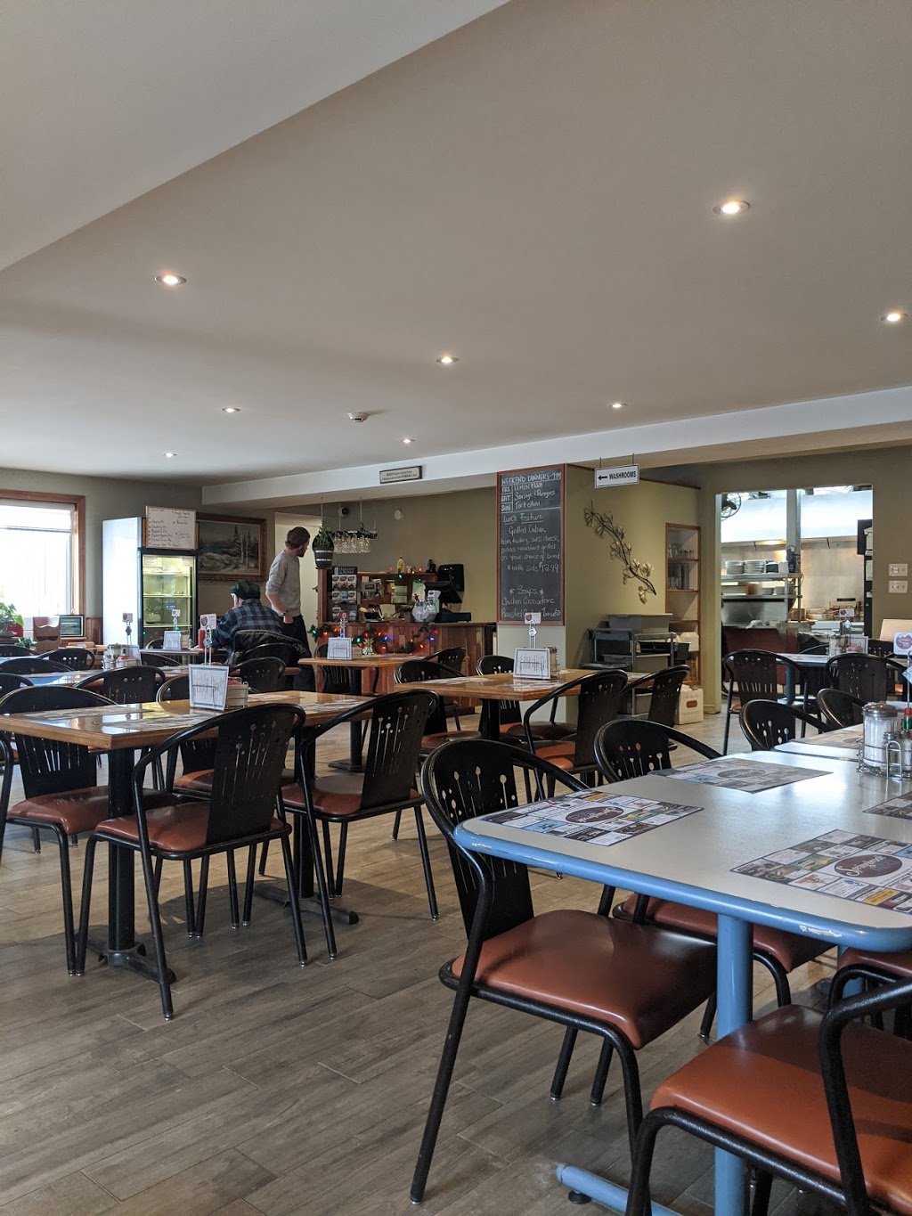 Springbrook Diner | 4876 Stirling Marmora Rd, Springbrook, ON K0K 3E0, Canada | Phone: (613) 395-3535