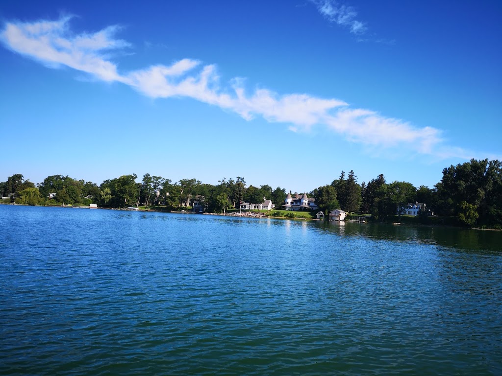The Perch Palace | 981 Lake Dr N, Keswick, ON L4P 3E9, Canada | Phone: (905) 476-4065